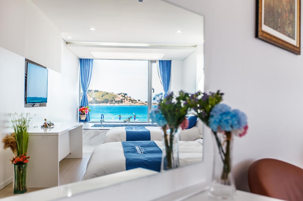 Blue Spring Hotel Jeju Dış mekan fotoğraf