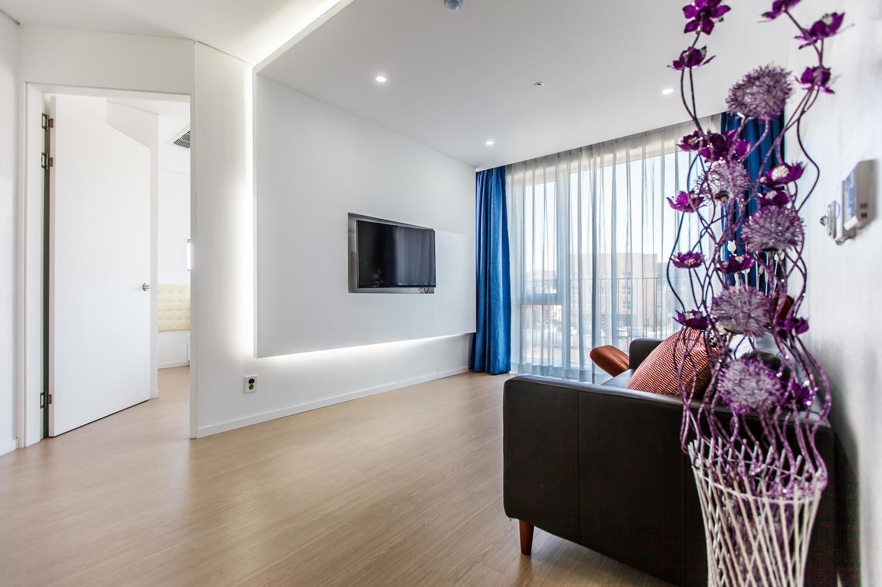 Blue Spring Hotel Jeju Dış mekan fotoğraf