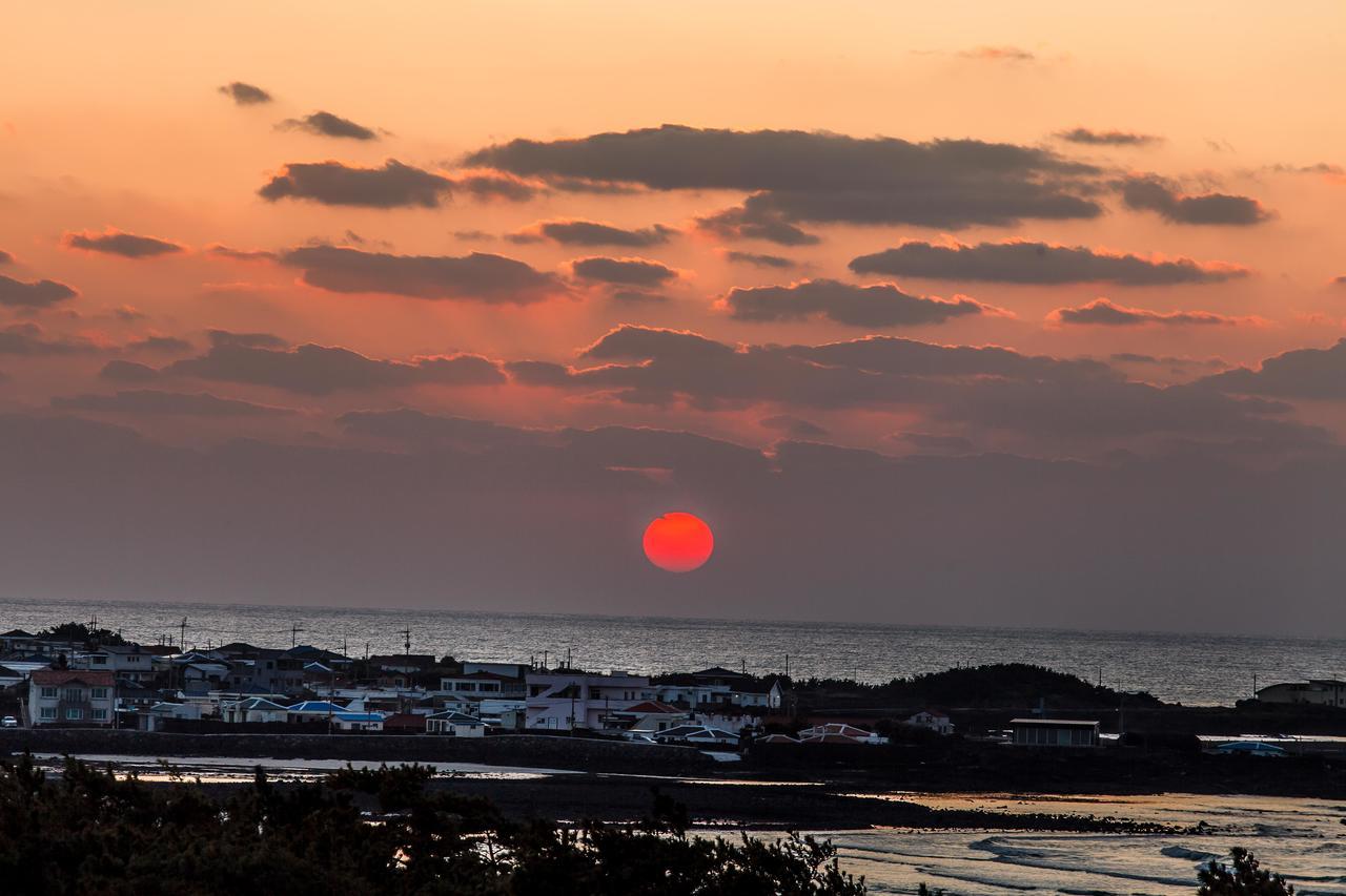 Blue Spring Hotel Jeju Dış mekan fotoğraf