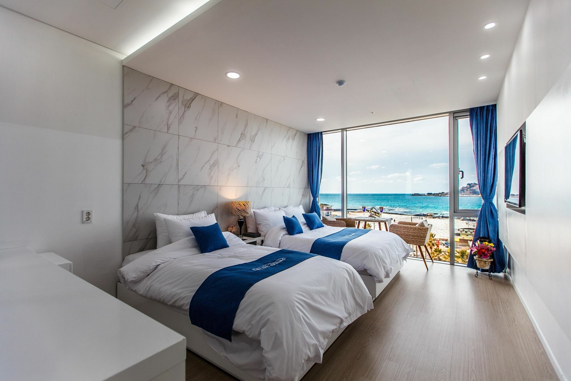 Blue Spring Hotel Jeju Dış mekan fotoğraf